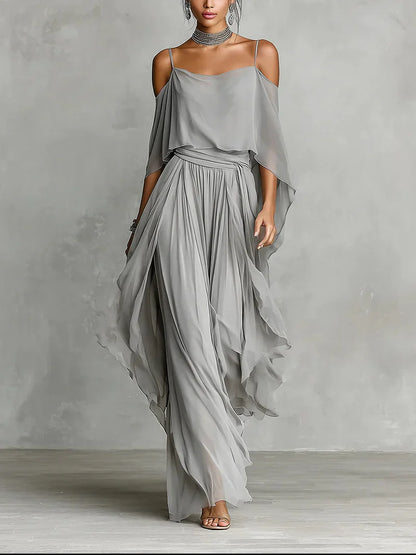 Rosalía Conjunto de Chiffon Gris con Top Fluido de Hombros Descubiertos y Pantalón