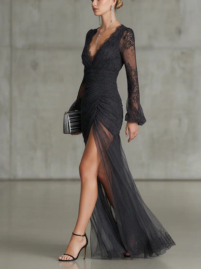 Paloma Vestido Maxi Largo Gris Oscuro de Encaje con Manga Larga y Abertura