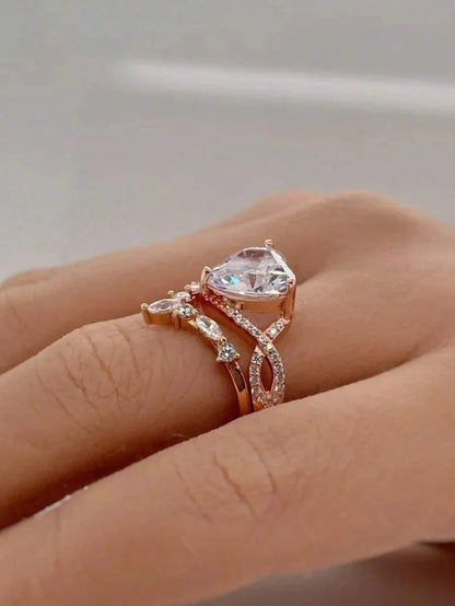 Rosalia – Conjunto de dos anillos en oro rosa con elegancia atemporal