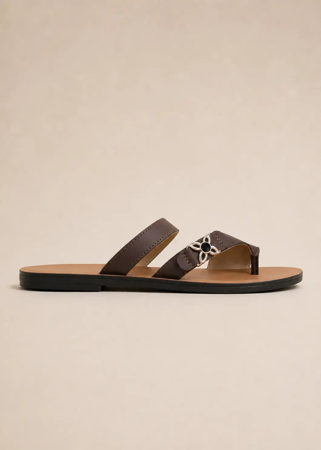 Sandalia slip-on con separador de dedo
