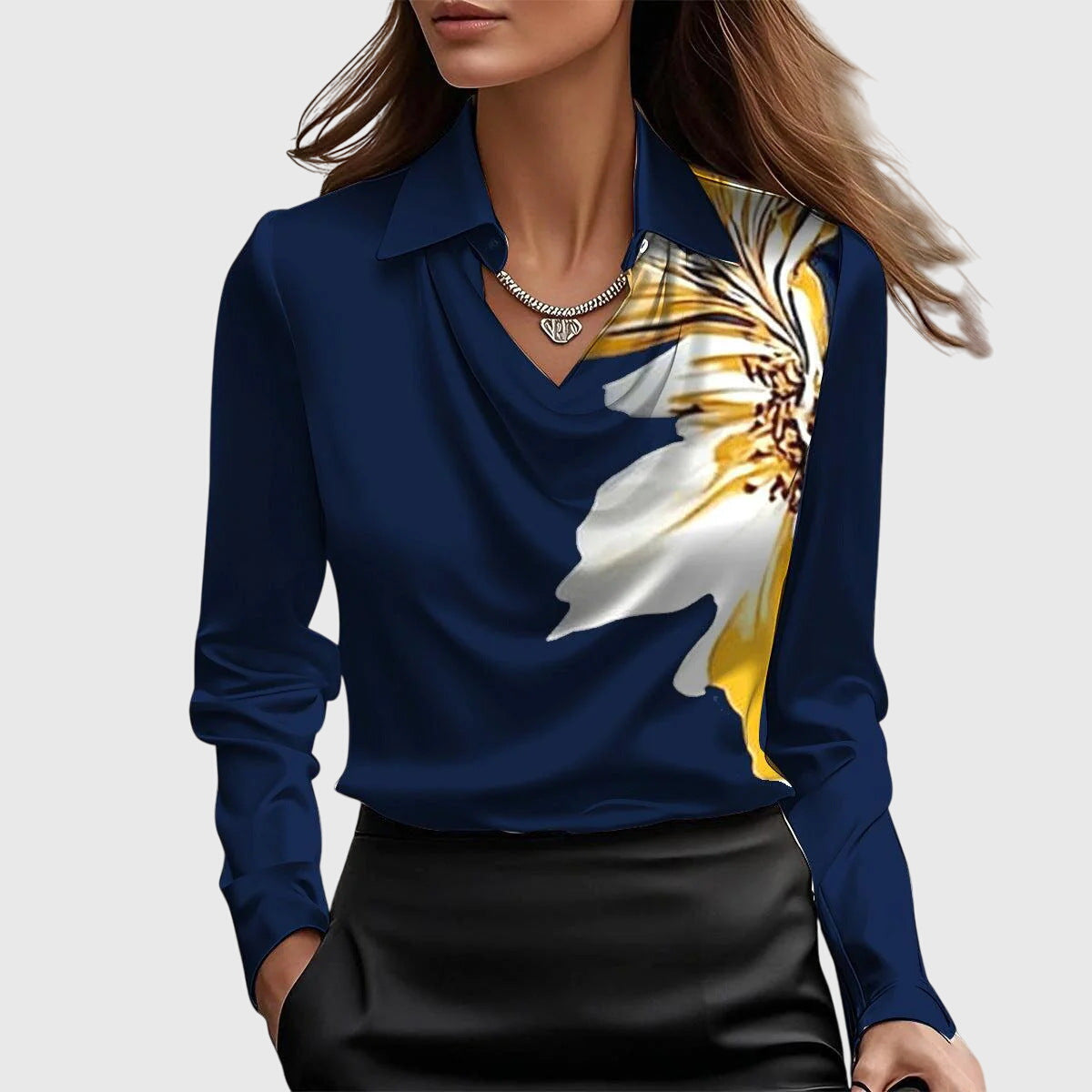 Blusa Satinada Elegante con Cuello Fruncido