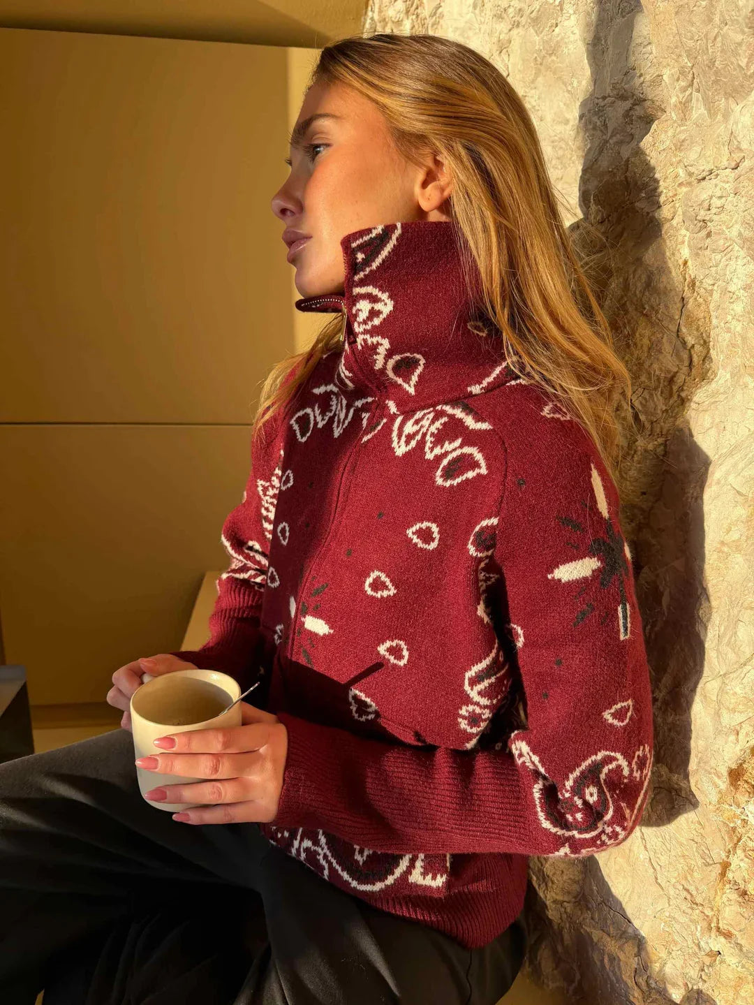 Aitana | Jersey de punto con cuello alto y cremallera