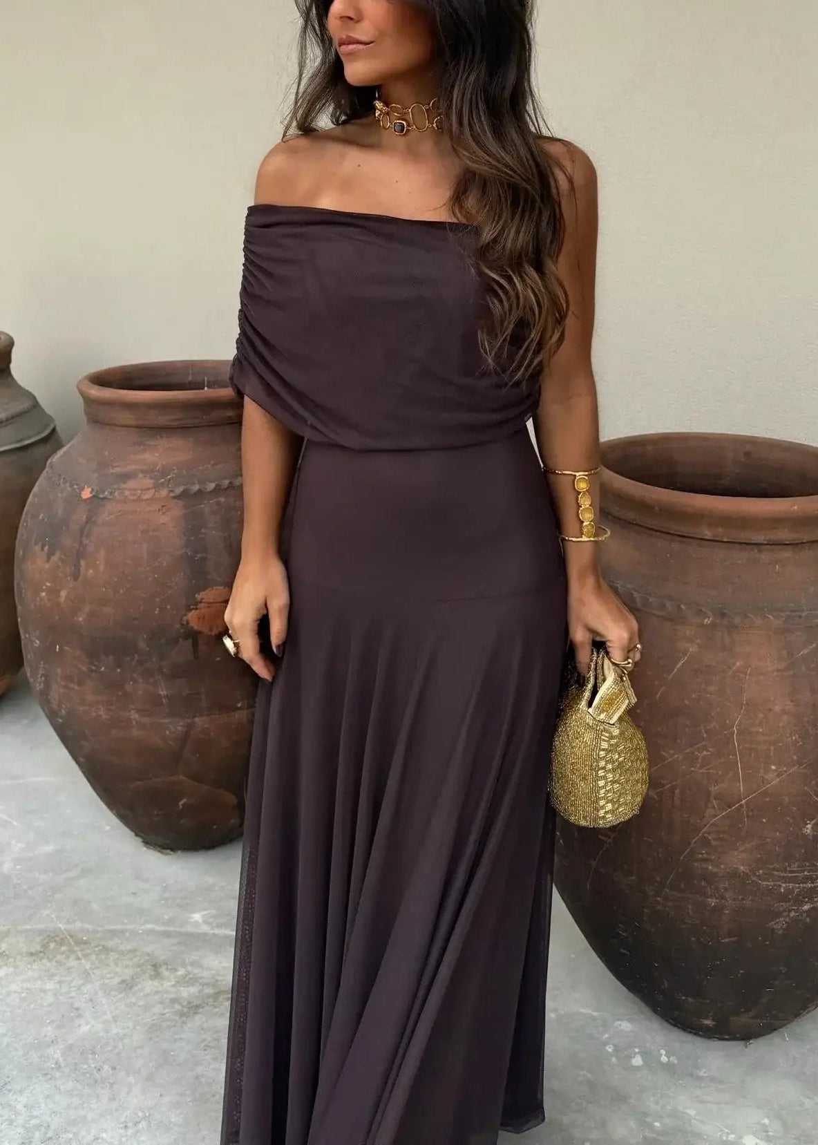 Vestido maxi de malla toledo con un solo hombro