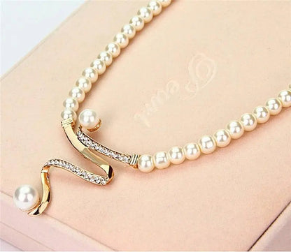 Set Collar y Pendientes Perlas Naturales