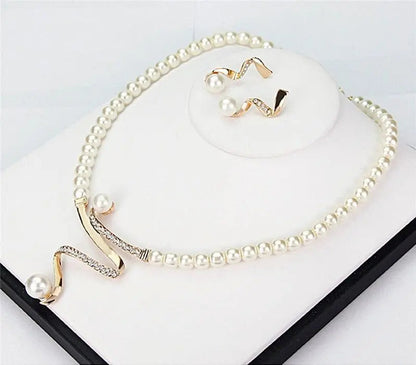 Set Collar y Pendientes con Perlas Naturales