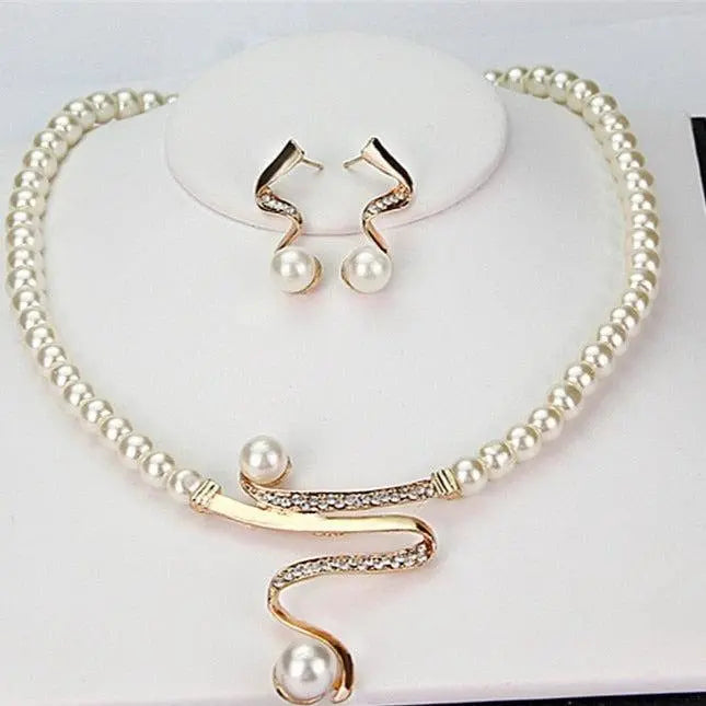 Set Collar y Pendientes Perlas Naturales