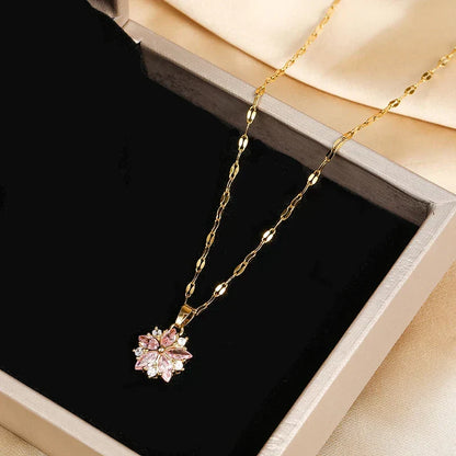 Collar Sakura Rosa Romántico en Acero