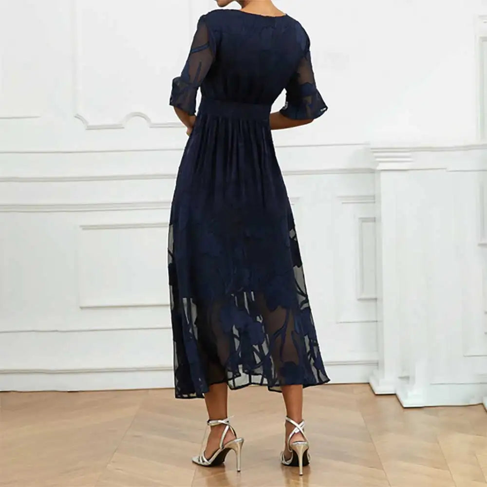 Celira - Vestido con diseño floral sofisticado