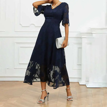 Celira - Vestido con diseño floral sofisticado