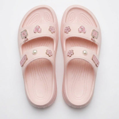 Perla | Sandalias de Plataforma con Pines Decorativos