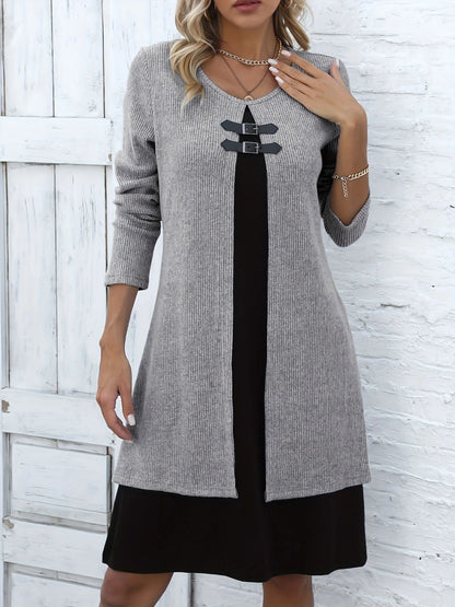 Clara - Vestido en línea A con efecto dos piezas