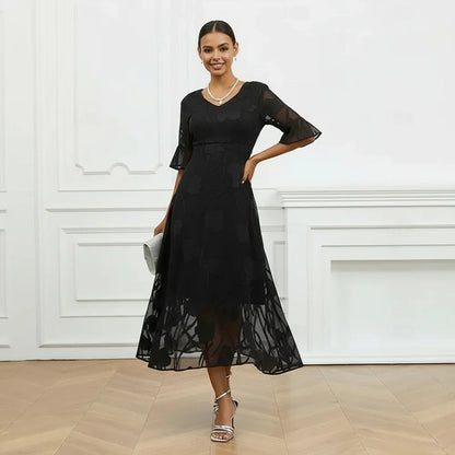 Celira - Vestido con diseño floral sofisticado