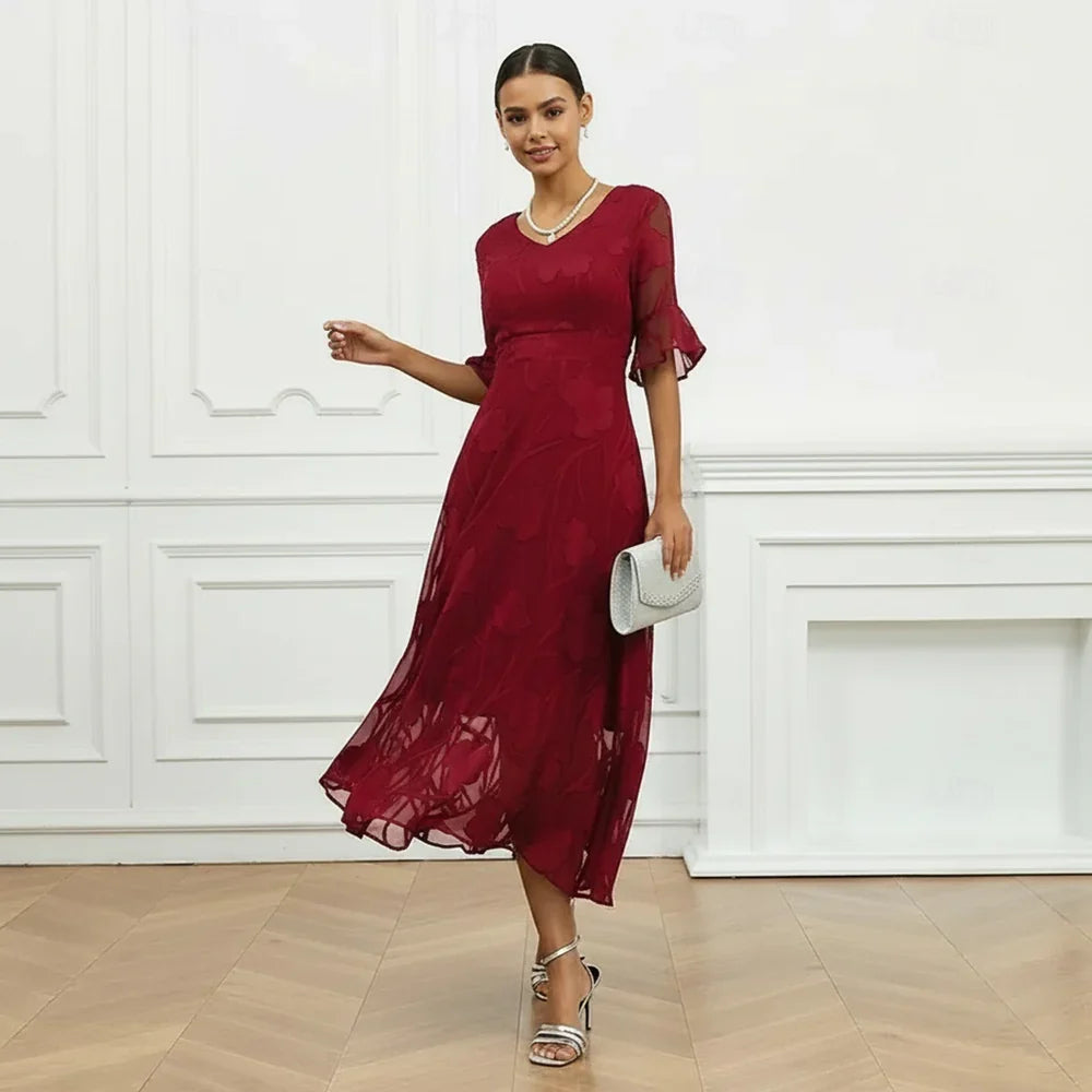 Celira - Vestido con diseño floral sofisticado
