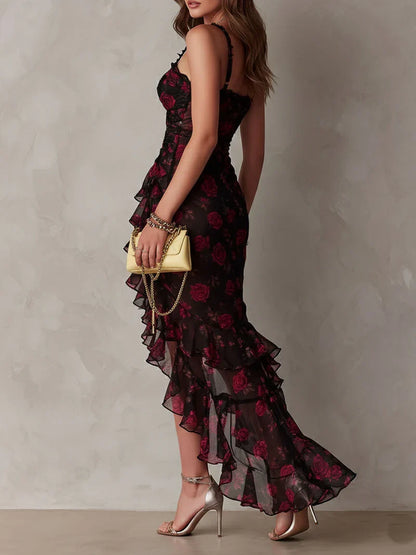 Lucía Vestido Chic Negro y Rojo con Estampado Floral y Volantes en el Bajo