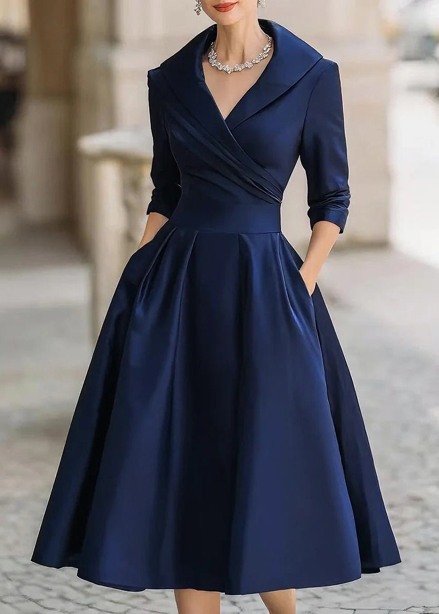 Vestido midi de satén de inspiración vintage con cuello drapeado