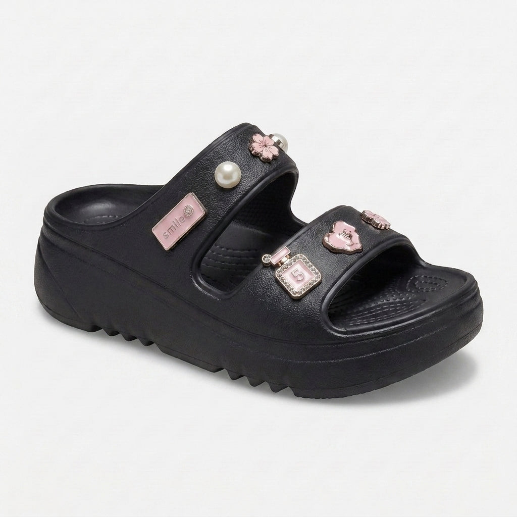 Perla | Sandalias de Plataforma con Pines Decorativos