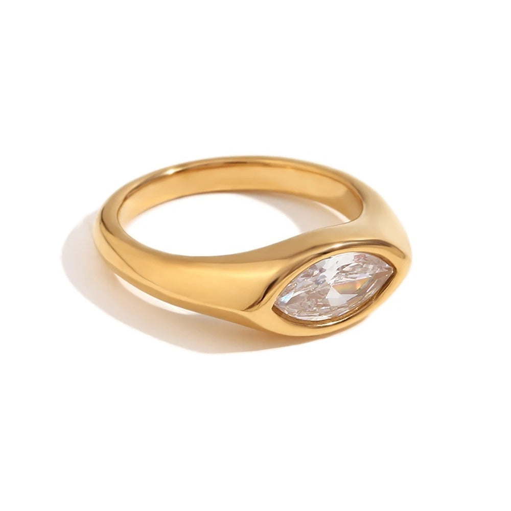 Isabella Anillo Dorado con Circón Marquesa de Colores