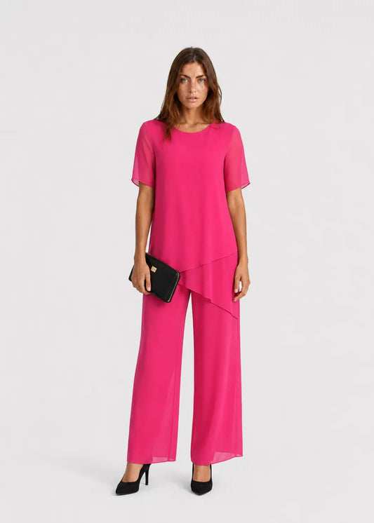 Conjunto fluido con blusa asimétrica y pantalón ancho